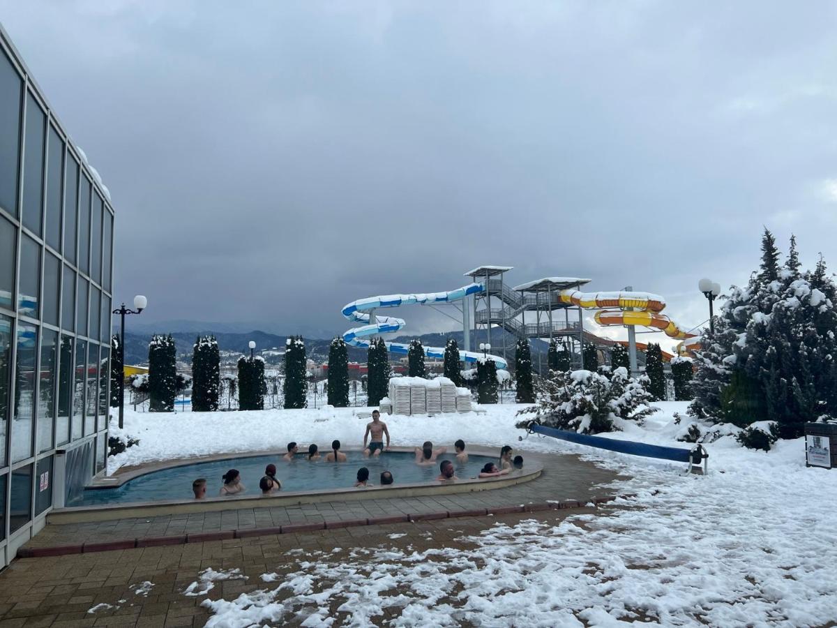Hotel Alinalex - Paradisul Acvatic Braşov Dış mekan fotoğraf