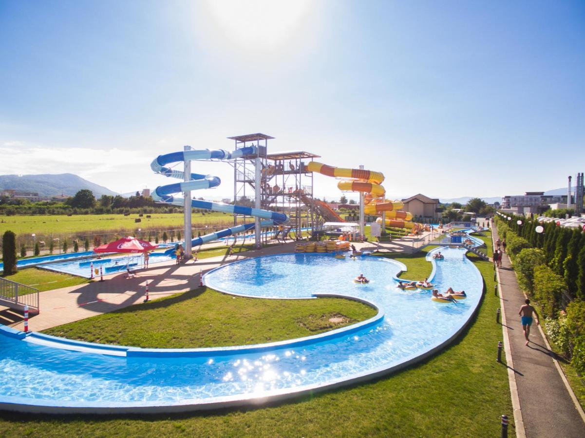 Hotel Alinalex - Paradisul Acvatic Braşov Dış mekan fotoğraf