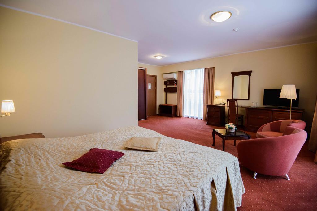 Hotel Alinalex - Paradisul Acvatic Braşov Dış mekan fotoğraf