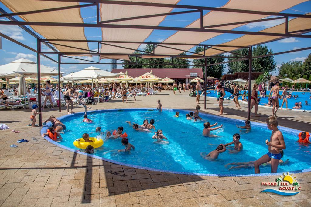 Hotel Alinalex - Paradisul Acvatic Braşov Dış mekan fotoğraf